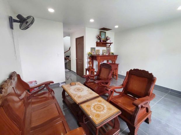 Bán nhà mặt tiền trục đường chính  kinh doanh tốt tại xã 7508966
