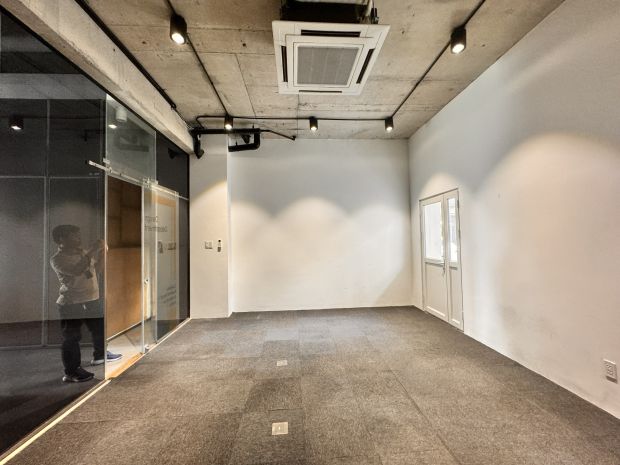 An phát center cho thuê văn phòng saritown, giá chỉ 27tr 7511466