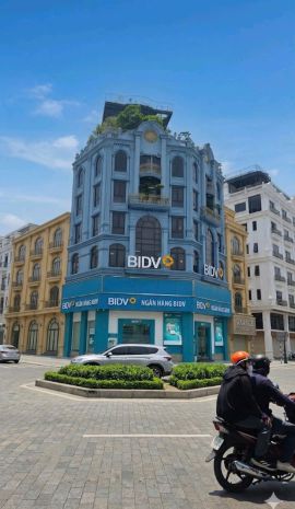 Bán tòa nhà vp mặt phố nguyễn văn cừ, long biên  160m2 mt9m 7511549