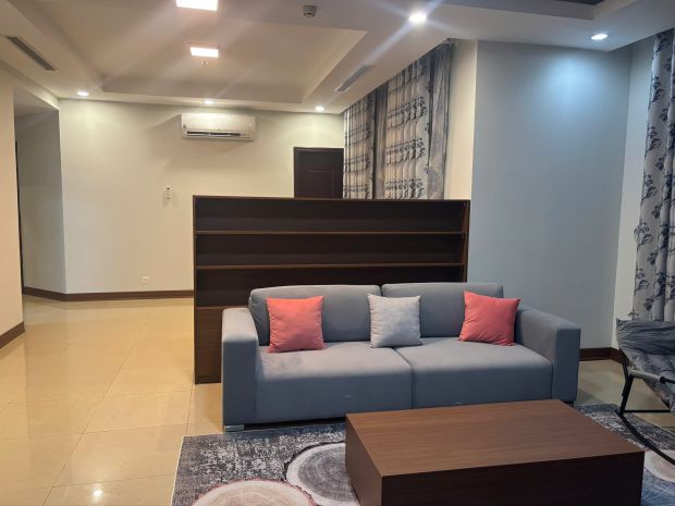 Cho thuê căn hộ r1 royal city- 150m2, 3 pn, nội thất mới 7512707