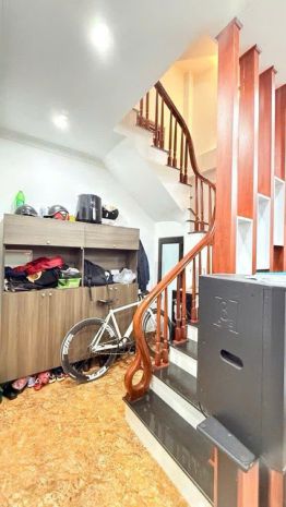 Nhinh hơn 9 ty nha đep 35 phan kê binh 35m2 5t thang m 7513393