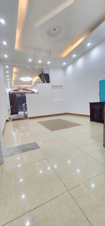 Nhà 2 tầng nở hậu hẻm 4m âu dương lân p.chánh hưng p3q8 7513775