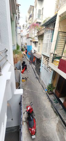 Nhà 2 tầng nở hậu hẻm 4m âu dương lân p.chánh hưng p3q8 7513778