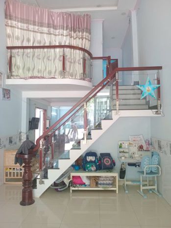 Bán nhà 2 tầng 155m² dĩ an,shr đường 2 ô tô thông,gần 7514541