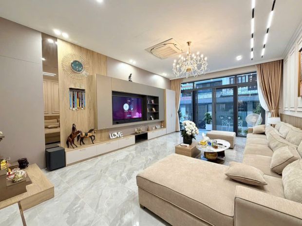Bán nhà mặt tiền kinh doanh ngang 9m sổ đẹp 3 tầng 150m2 7515350