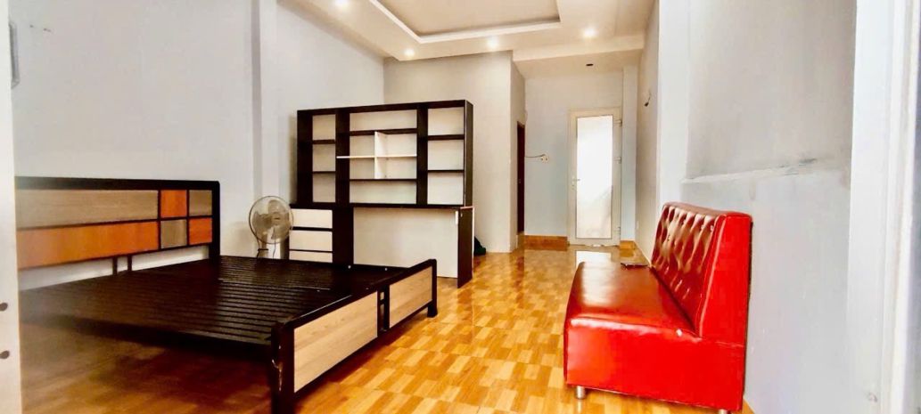 Bán nhà mặt tiền bông sao, đối diện công viên, ngang 4mx4 7515367
