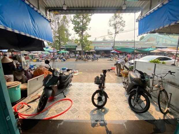 Cho thuê nhà mặt tiền ngay ngã tư chợ  vị trí đẹp tại hồng 7515464