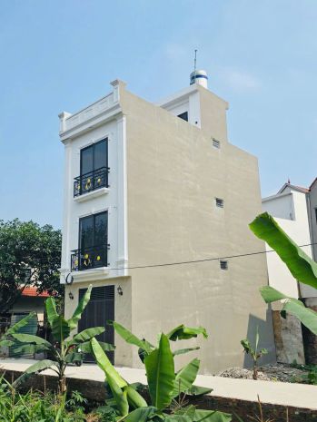 Chủ  cần bán căn nhà 3 tầng 1 tum cách đường 32 vài trăm 7515553