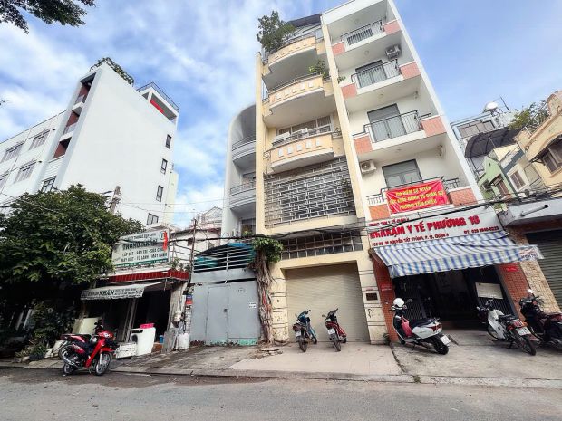 Bán nhà mặt tiền 10m có vỉa hè đ.nguyễn tất thành, quận 4 - 7515830