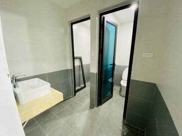 Chính chủ bán tòa vp mặt phố minh khai xây 9 tầng 1 hầm 7515836