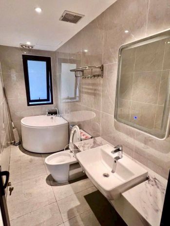 Bán nhà việt hưng- dân xây- oto- thang máy- ngõ nông 48m 6 7518353