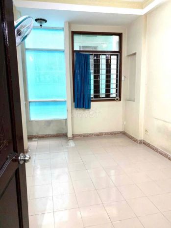 Cho thuê nr 3pn, 3wc tại võ văn kiệt, 12 triệu, 128m2, q5, 7521114