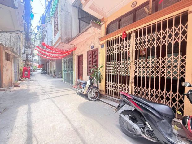Bán nhà phân lô quân đội  ngõ thông tứ tung  ô tô đỗ 7522961