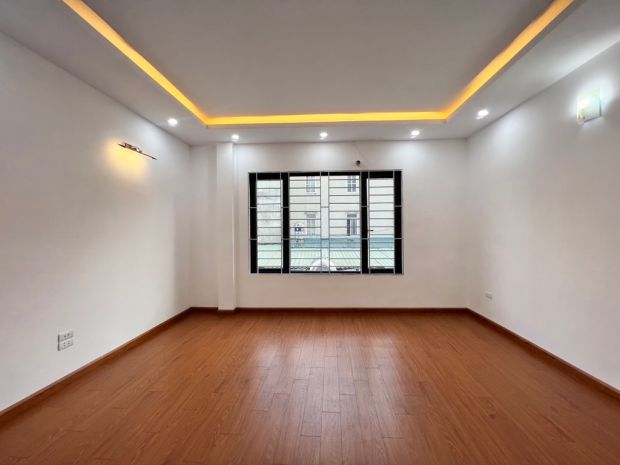 Nhà mới xuân đỉnhthang máy vị trí đẹp 32m 6 tầng - 10,5 tỷ 7523602