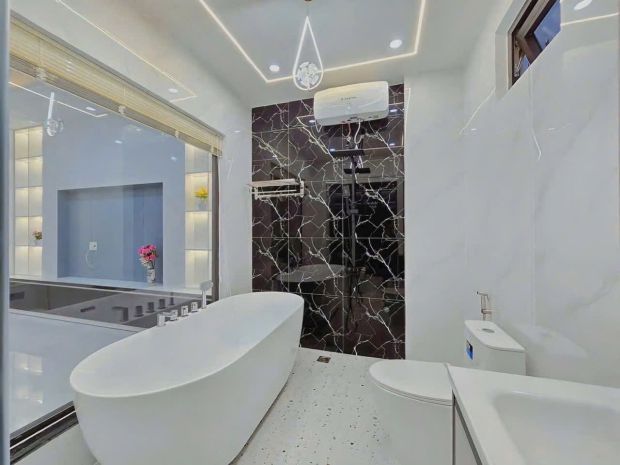 Hiếm vô cùng long biên -cạnh aeon mall
43m2 x 6 tầng - 7524567