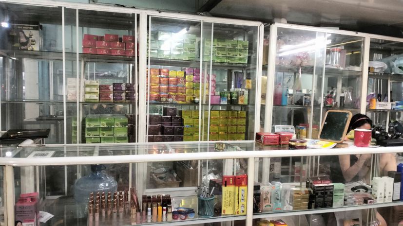 Cần sang cửa hàng mỹ phẩm và phụ liệu tóc đối diện chợ cây 7524962