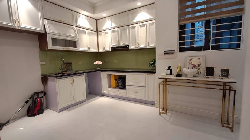 Đẹp như khách sạn nhà xây mới 6 tầng thang máy phố lạc long 7526062
