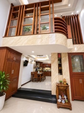 Tân quý  hẻm xe hơi thông  5.3m x 11m  5 tầng  5pn 7526566