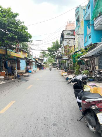 Nhà 2 tầng mặt tiền mạc vân p12q8 . giá : 5.2 tỷ 7527157