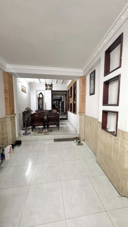 Hạ giá 2 tỷ. cần bán gấp.nhà 4 tầng nở hậu mt ông ích khiêm 7527635