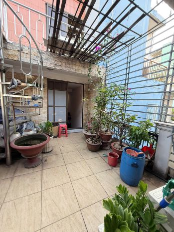 Hạ giá 2 tỷ. cần bán gấp.nhà 4 tầng nở hậu mt ông ích khiêm 7527637