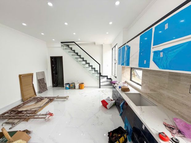 Bán nhà 1 trệt 1 lầu mới gần bờ kè bửu long, p. trấn biến 7527665