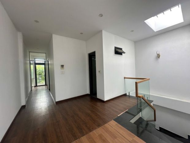 Mặt tiền  đường 10.5m  hà huy tập, 60m2 ngang 6m, 3 tầng, 7528782