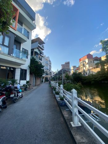 Chính chủ cho thuê phòng khép kín ngọc thụy  view hồ 7529255