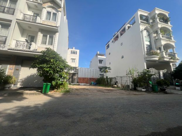 Hàng hiếm trần não - góc 2 mặt tiền 105m2 - đường 6m - giá 7530364