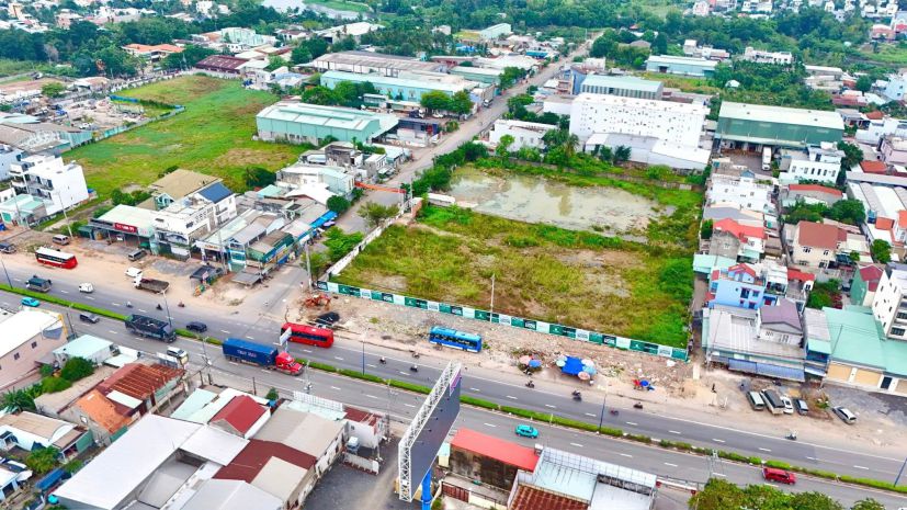 The emerald boulevard tọa lạc ngay mặt tiền đại lộ bình 7531878