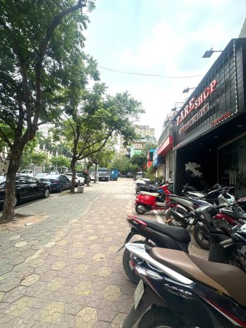 Bán nhà mặt phố vũ pham hàm cầu giấy 720 triêum2. thang máy 7532805