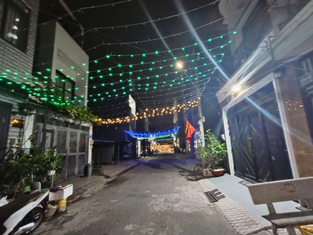 Bán nhà hẻm oto 8m vẻ hè - tân phú dt 52.5m2 7533733