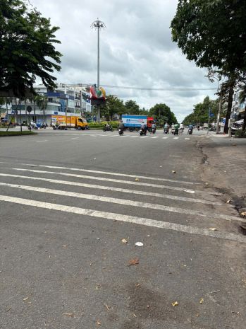 Bán nhà mặt tiền đất vàng tên lửa khu kinh doanh buôn bán 7534065