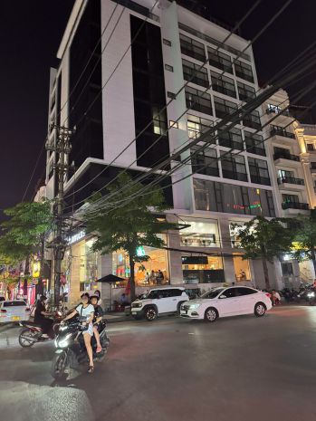 Dinh thự cổ điển chuẩn bị lên sóng 
chợ hàng 7534287