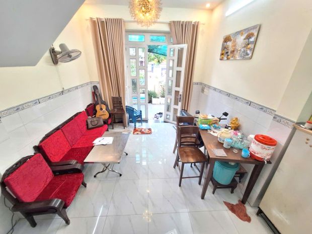 Bán nhà linh trung thủ đức 106m² lô góc  4pn  hẻm ô tô 7535747