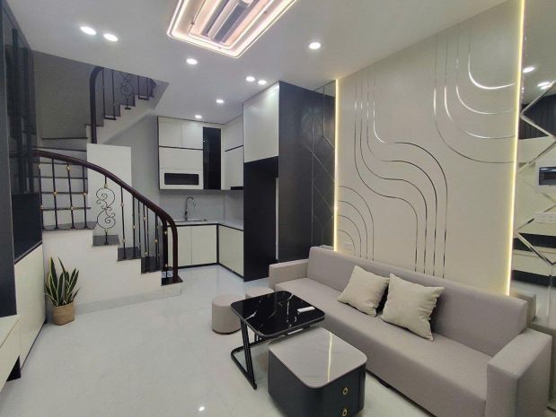 Nhà đẹp giá 6.3 tỷ ,  dân xây phố minh khai hộ khẩu hai bà 7540899