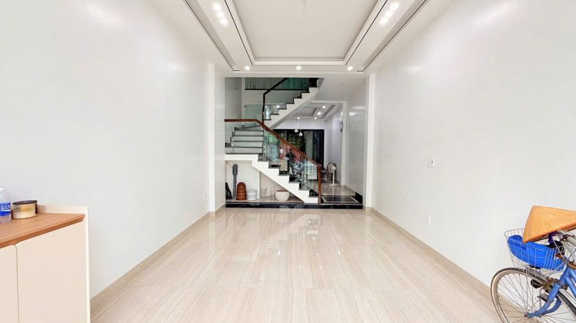 Nhà tái định cư 4 tầng xây mới, đường xá đồng bộ không khí 7541251