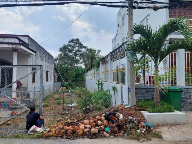 Cân ban 137m2 5x27 đât thô cư mt đương nhưa 7542482