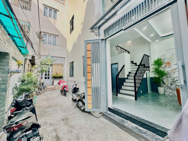 Nhà mới 2lầu st4pn dương bá trạc p.chánh hưng p1q8 7543857