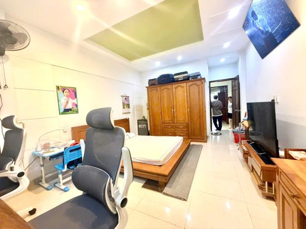 Bán nhà hiệp bình phước thủ đức 61m²  3 tầng 4pn  hẻm xe 7544896