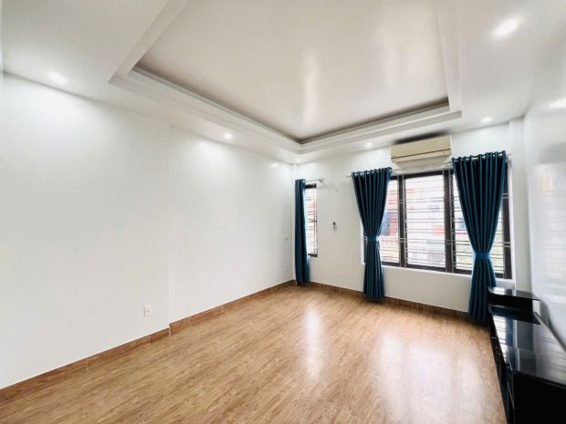 Bán nhà 4 tầng mặt đường  gara ô tô  kinh doanh tốt 7545104