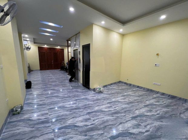 Cho thuê nguyên căn hồng mai, ô tô đỗ cửa, thang máy, làm 7545365