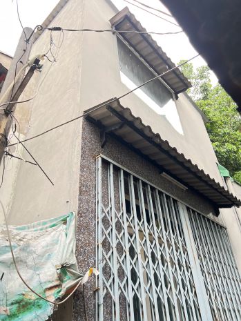 Cho thuê nhà 2 tầng a hẻm 141 đường tám danh p4q8. giá: 7 7546775