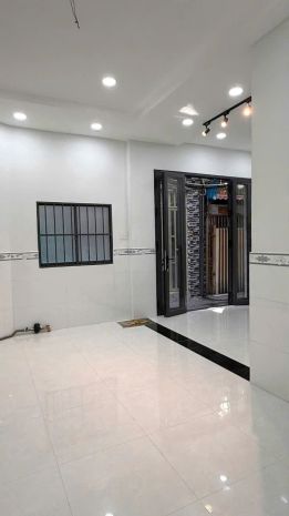Nhà cách chỗ đậu oto vài bước chân hưng phú p10q8 7546928