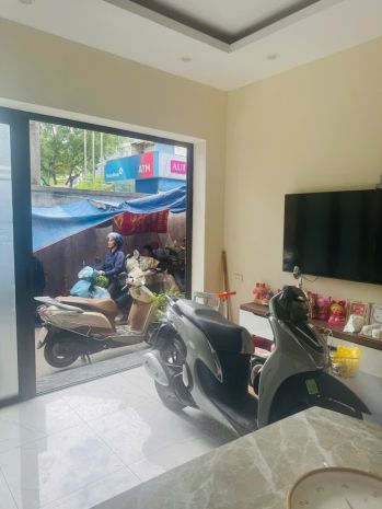 Chính chủ cho thuê nhà 2 tầng full nội thất tại nguyễn 7547486