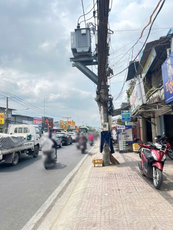 Cho thuê nhà 2 tầng 8x35m mặt tiền đường quốc lộ 50 xã 7549244