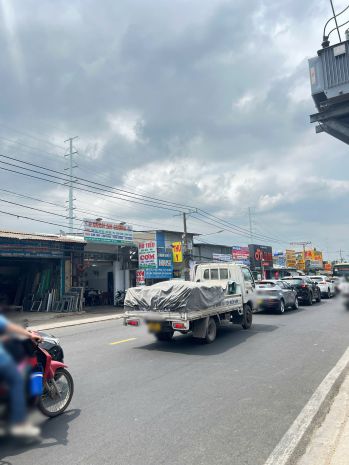 Cho thuê nhà 2 tầng 8x35m mặt tiền đường quốc lộ 50 xã 7549245