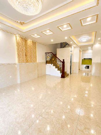 Mặt tiền bùi minh trực ngang 5m công viên 4 tầng mới ở 7550136
