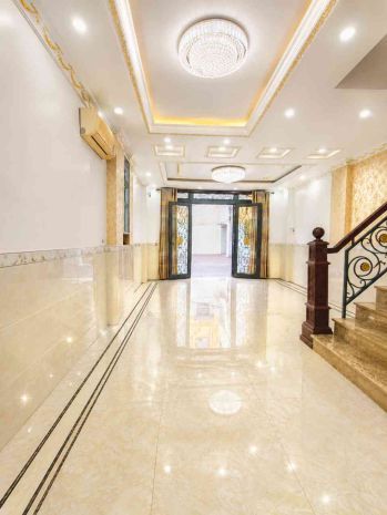 Mặt tiền bùi minh trực ngang 5m công viên 4 tầng mới ở 7550137
