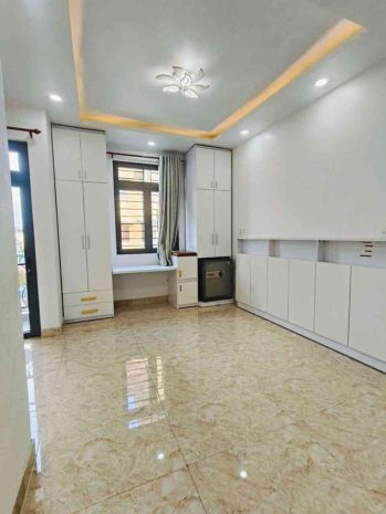 Mặt tiền bùi minh trực ngang 5m công viên 4 tầng mới ở 7550138